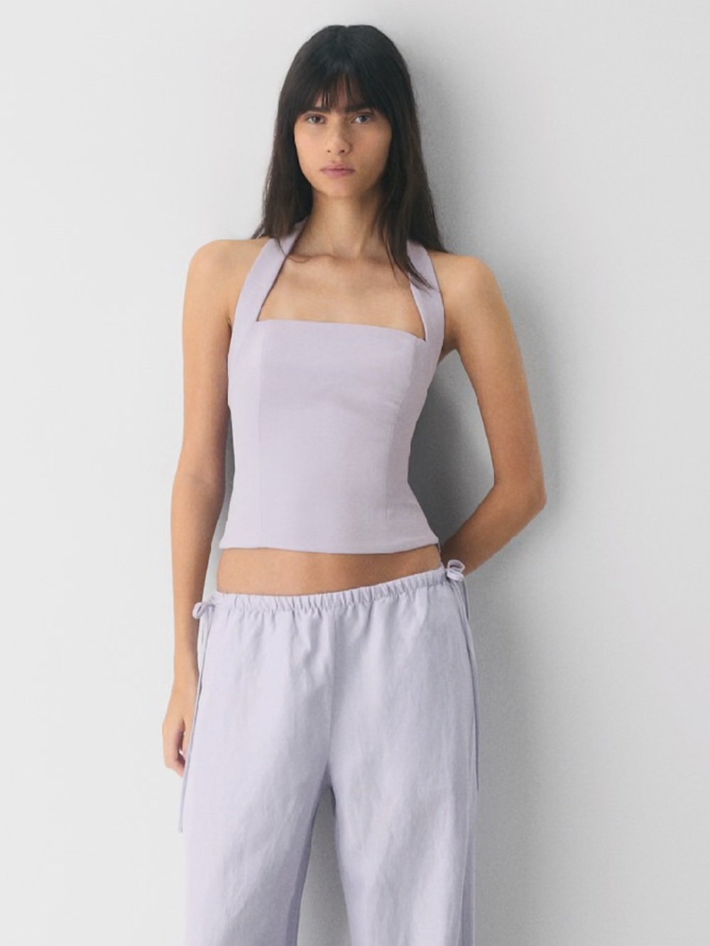 Aritzia- Whisper Halter Top - Crepette™